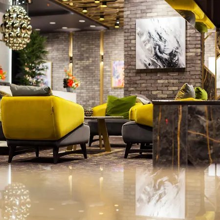 Platinia Hotell 5*